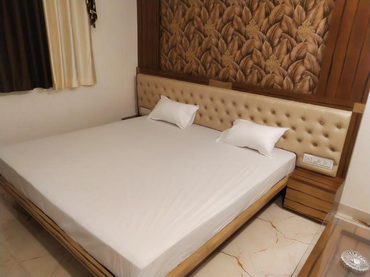Guest house Aquadome International